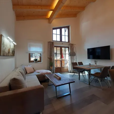 Hochalmbahnen Chalets 13W3, Alpenmohn, Nahe Gondel, Hunde Willkommen