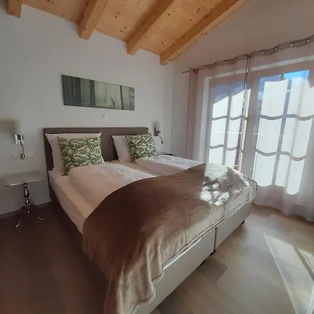 Hochalmbahnen 1-13 We 3, Maislaufeldweg 1m Og